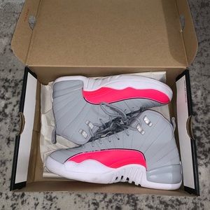 Air Jordan 12 Retro (GS) “Wolf Gray/Racer Pink-Black”